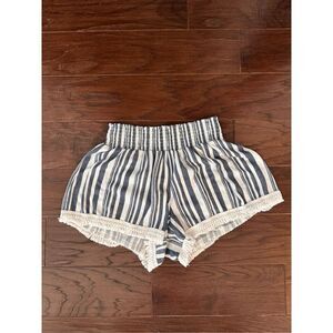 ⭐️3 for $10⭐️ Blue and White Elastic Waist Shorts